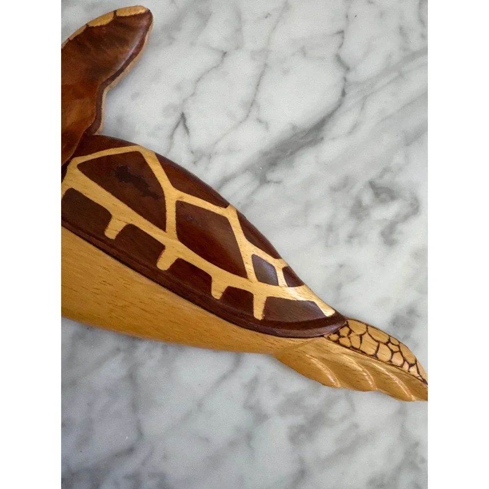 VTG Le Family Wood Intarsia Sea Turtle Wall Art Aloha Tropical Coastal Decor